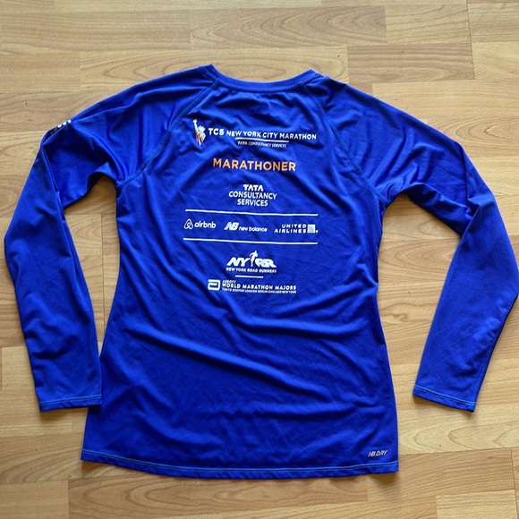 TCS NEW YORK CITY MARATHON SHIRT NOVEMBER 5, 2017 size small - Picture 4 of 4